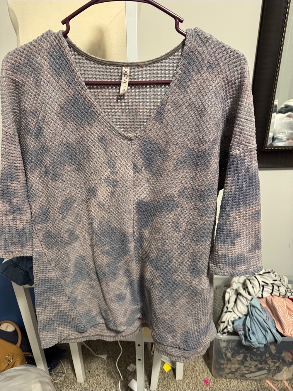 XCVI Mauve and Blue Waffle V-Neck Sweater